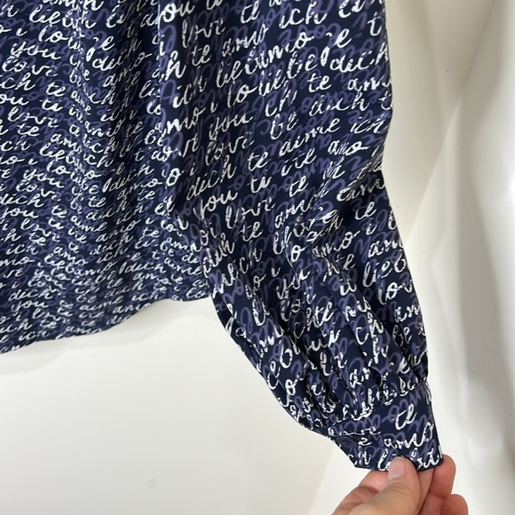 CAbi 5336 Te Amo Blouse Blue White Size Medium - Picture 15 of 16